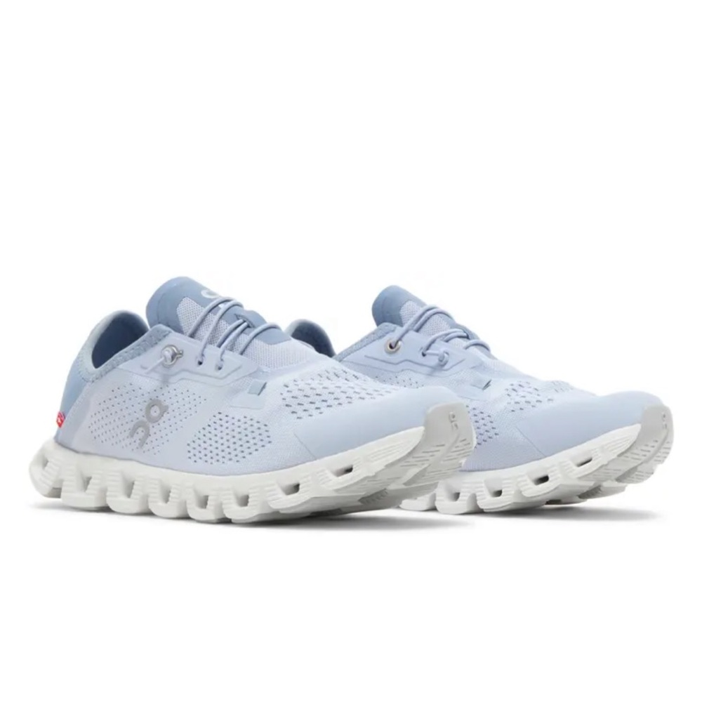 On Running Cloud 5 Coast Sneakers Women’s Size 10